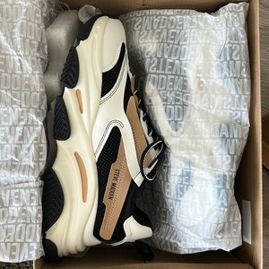 Steve Madden Possession Black/Tan